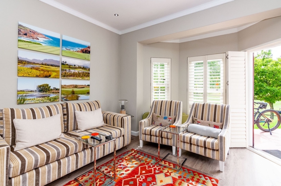 To Let 1 Bedroom Property for Rent in Fancourt Western Cape
